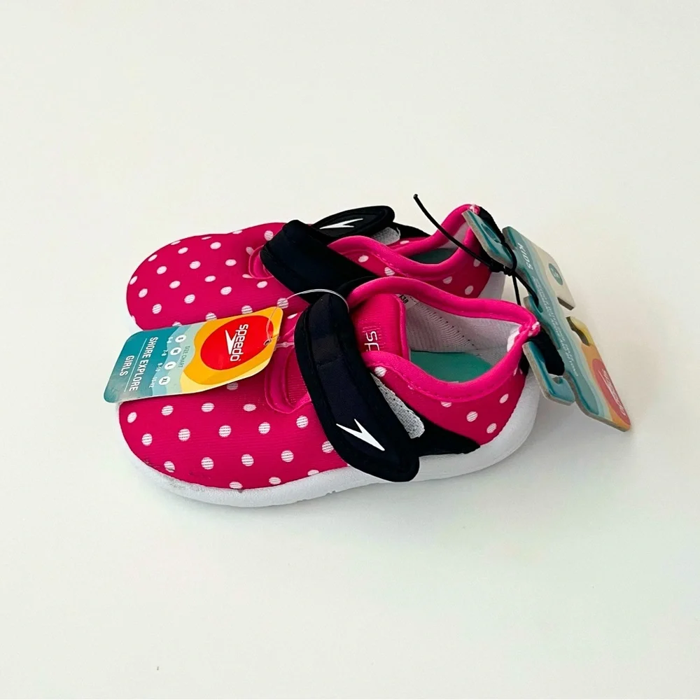 NWT Speedo Kids Water Shoe Size S/5-6